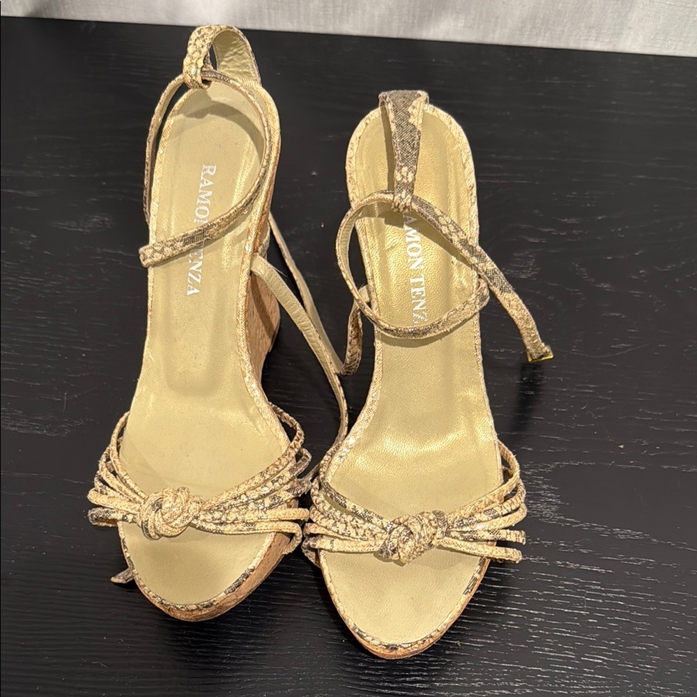Ramon Tenza Gold Wedge Sandals with Strappy Design